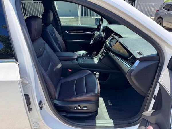 2021 CADILLAC XT6 Premium Luxury