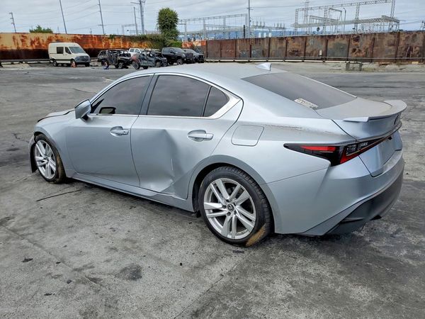 2021 LEXUS IS 300 Comfort