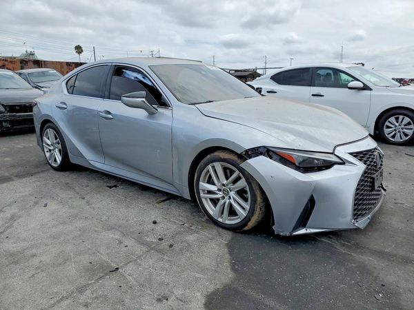 2021 LEXUS IS 300 Comfort