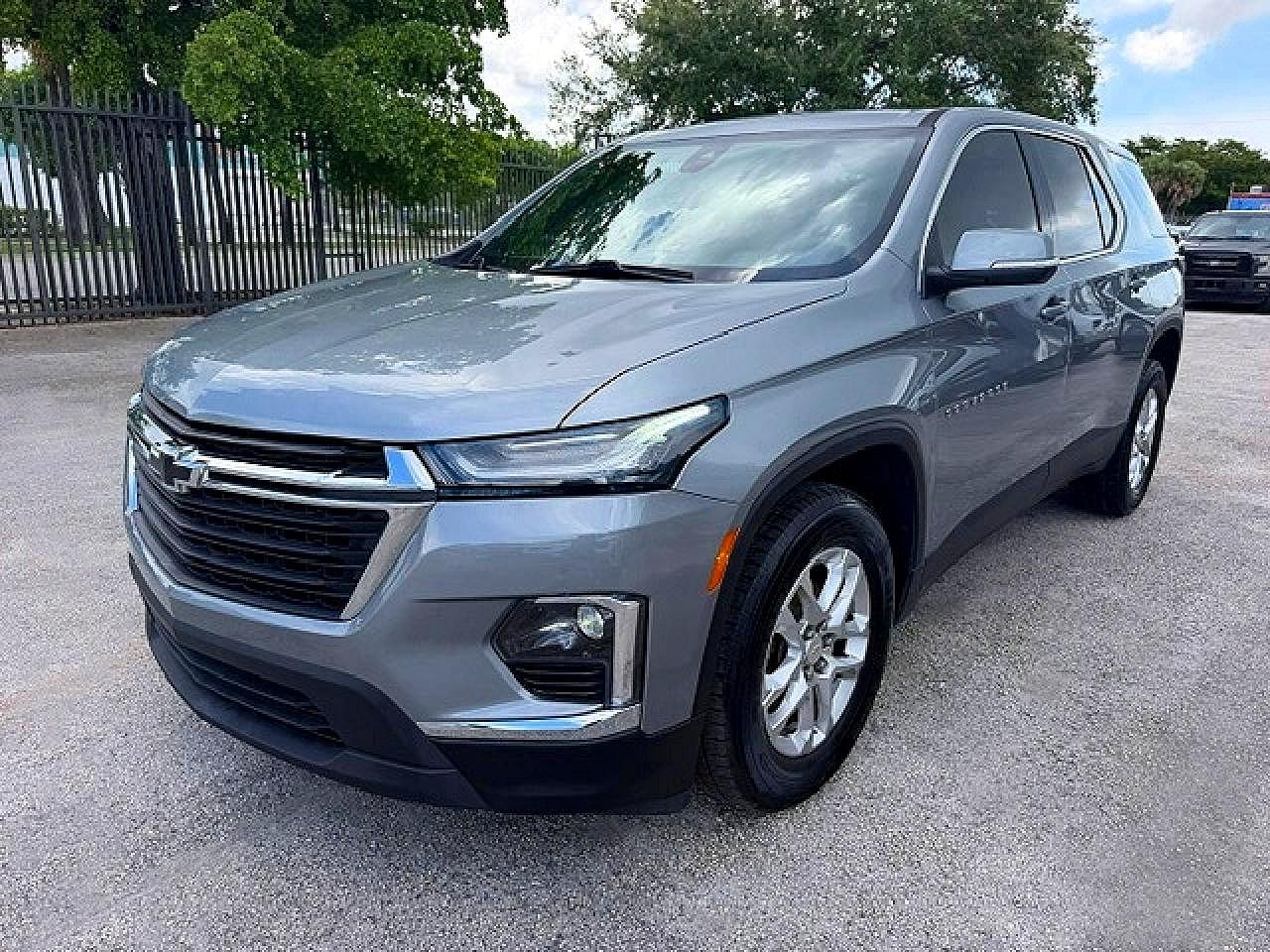 2023 CHEVROLET TRAVERSE LS