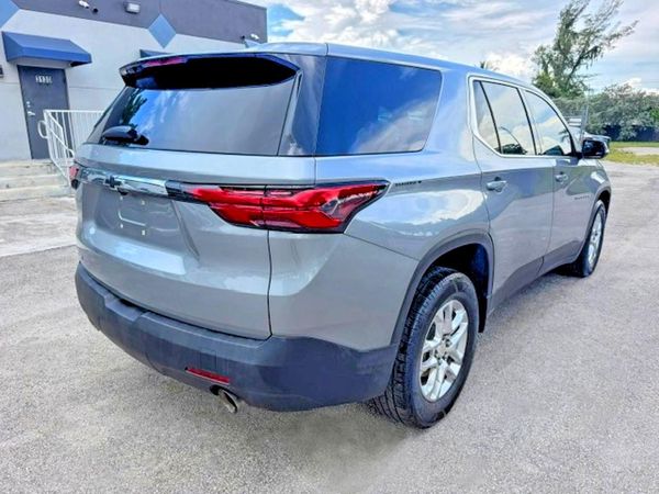 2023 CHEVROLET TRAVERSE LS