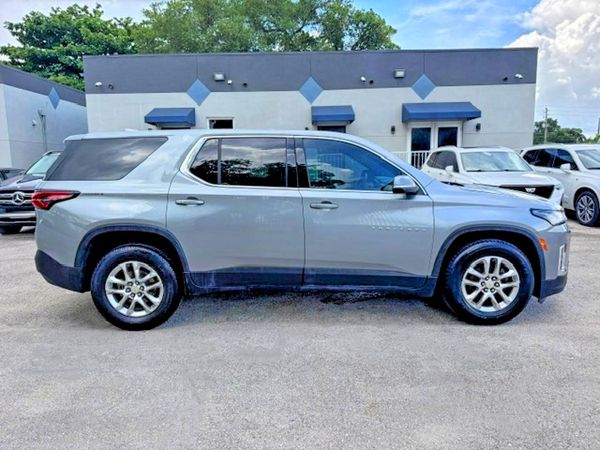 2023 CHEVROLET TRAVERSE LS