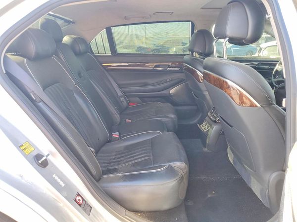 2017 GENESIS G90 5.0 Ultimate
