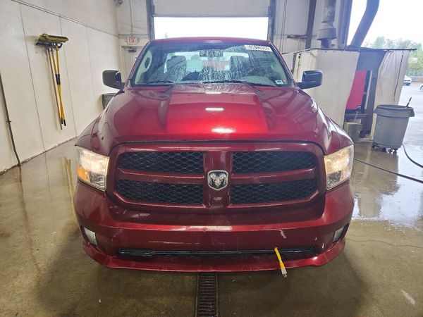 2018 RAM 1500 ST
