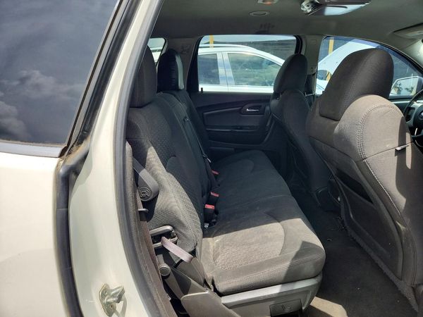 2012 CHEVROLET TRAVERSE LT
