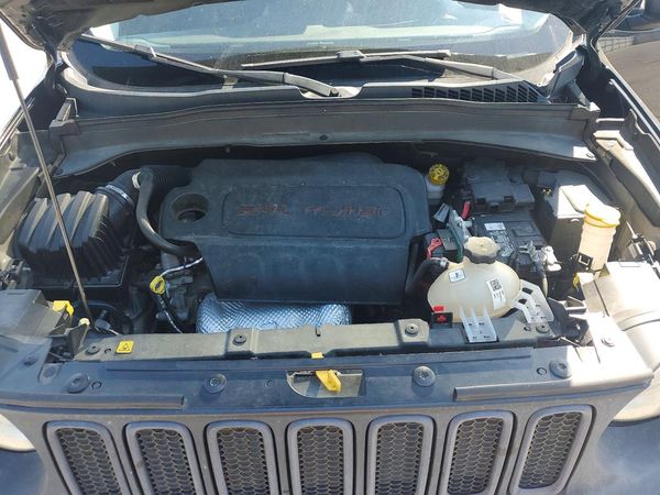 2015 JEEP RENEGADE Trailhawk