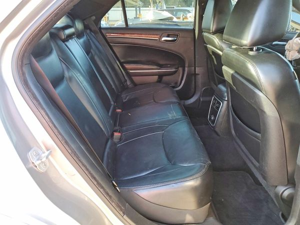2014 CHRYSLER 300