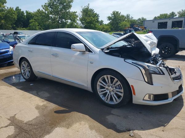 2019 CADILLAC XTS Luxury