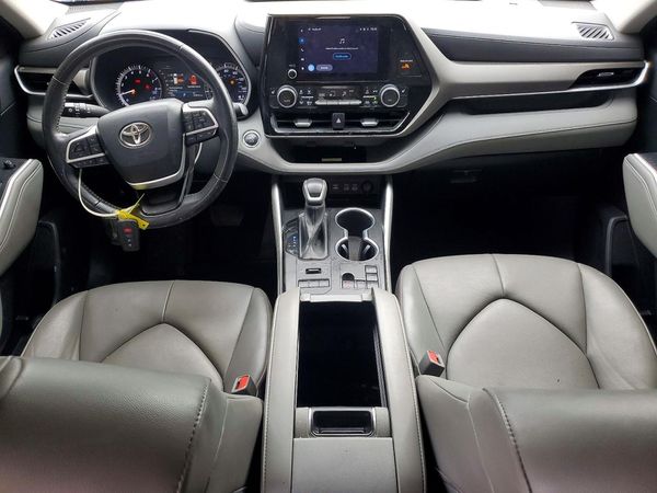 2023 TOYOTA HIGHLANDER