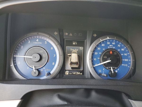 2016 TOYOTA SIENNA