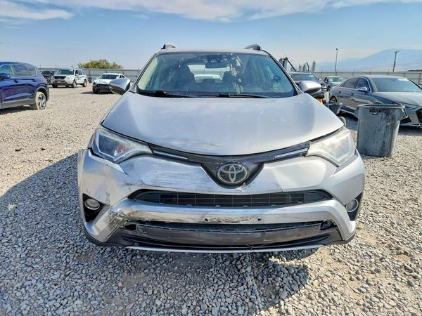 2018 TOYOTA RAV4 Adventure/XLE