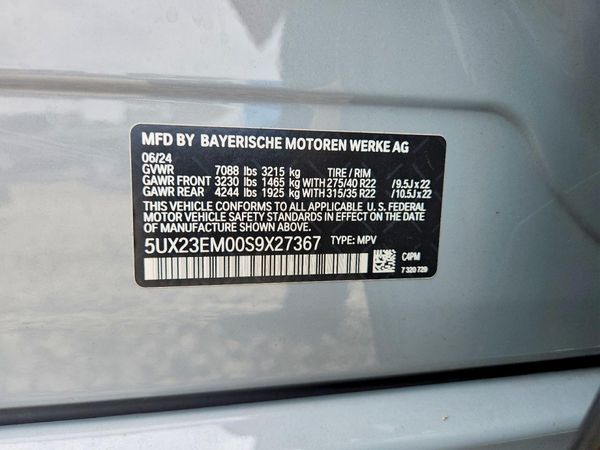 2025 BMW X7 xDrive40i
