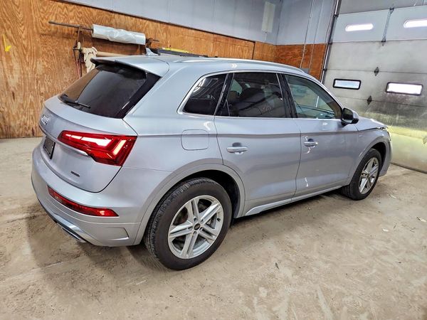 2024 AUDI Q5 E