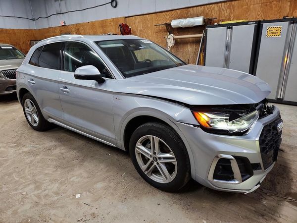 2024 AUDI Q5 E