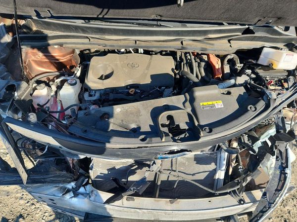 2021 TOYOTA SIENNA XLE Plus Package