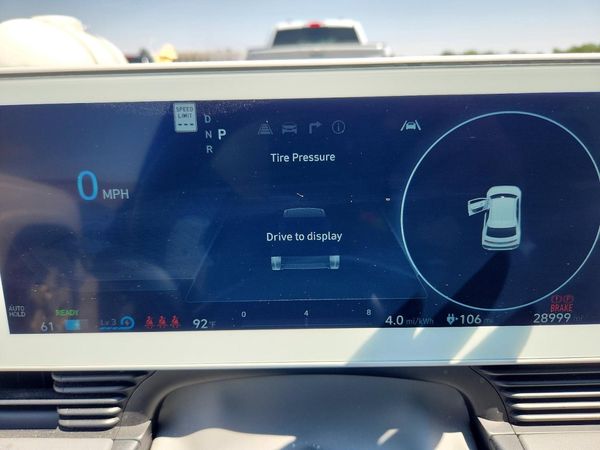 2024 HYUNDAI IONIQ SEL
