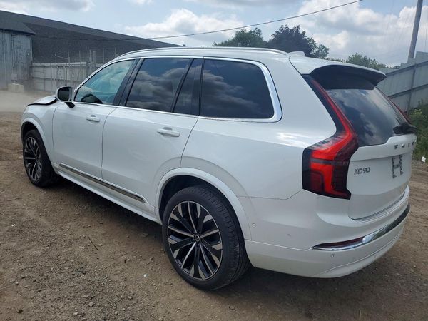 2026 VOLVO XC90 Plus Bright