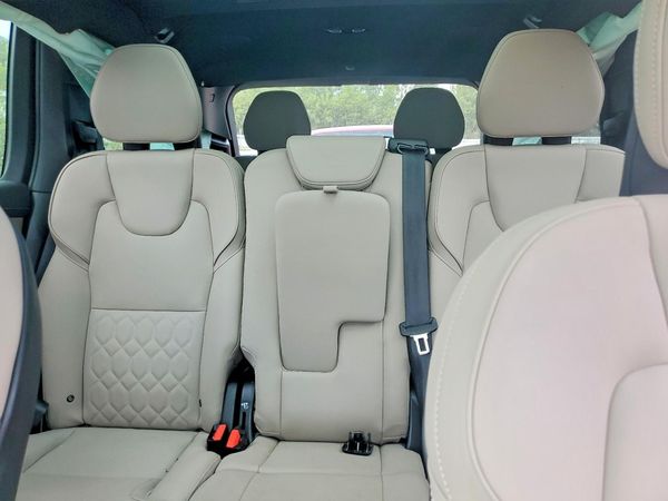 2026 VOLVO XC90 Plus Bright
