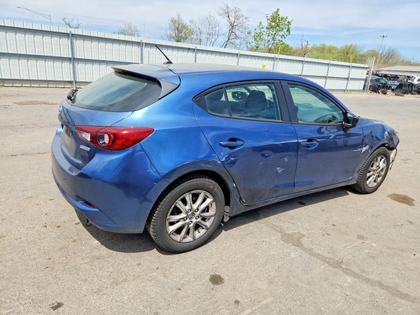 2018 MAZDA 3 Sport