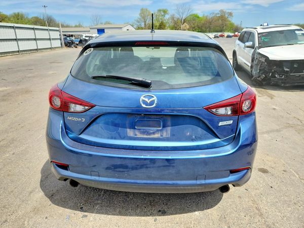 2018 MAZDA 3 Sport