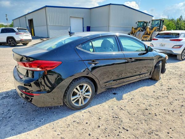 2017 HYUNDAI ELANTRA