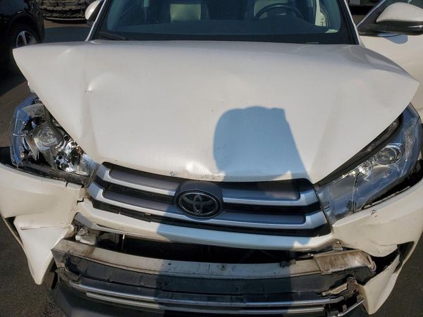 2019 TOYOTA HIGHLANDER SE/XLE