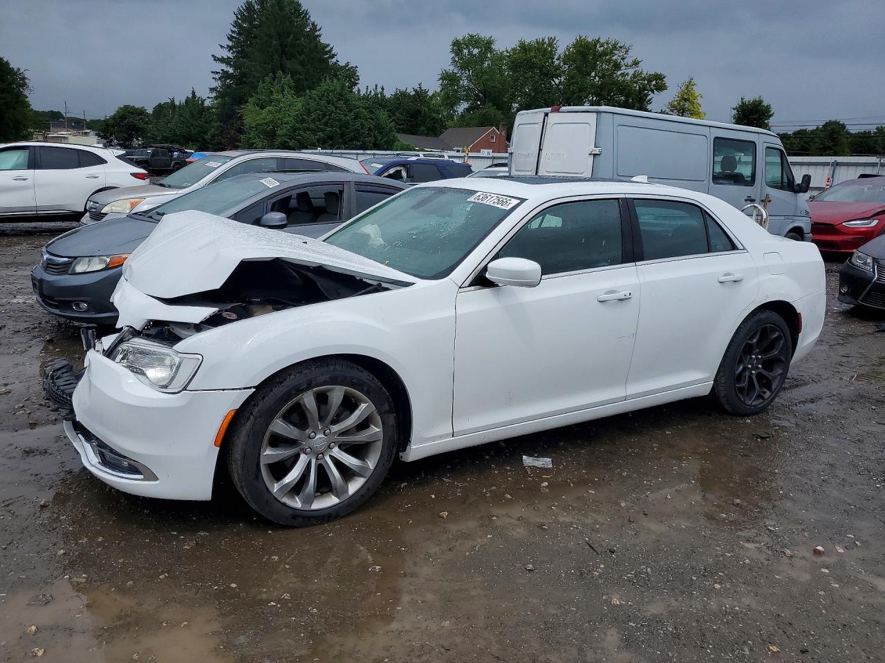 2017 CHRYSLER 300
