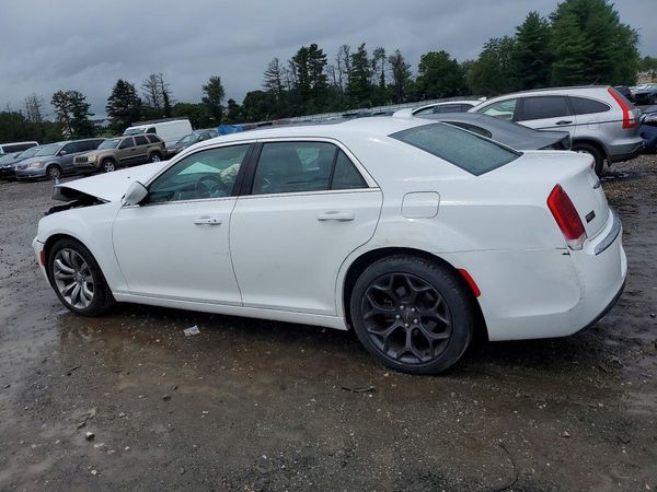 2017 CHRYSLER 300