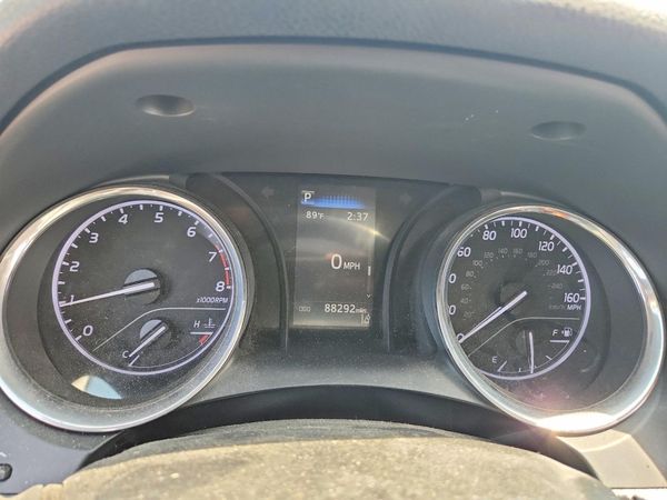 2019 TOYOTA CAMRY