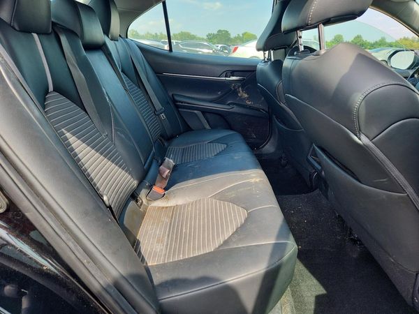 2019 TOYOTA CAMRY