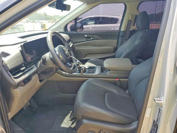 2025 KIA CARNIVAL