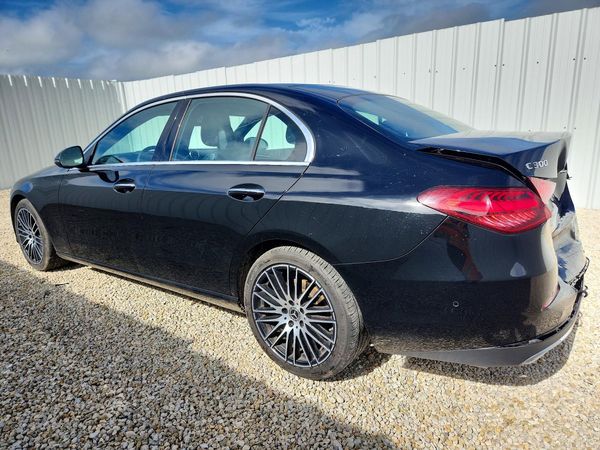 2025 MERCEDES-BENZ C C300