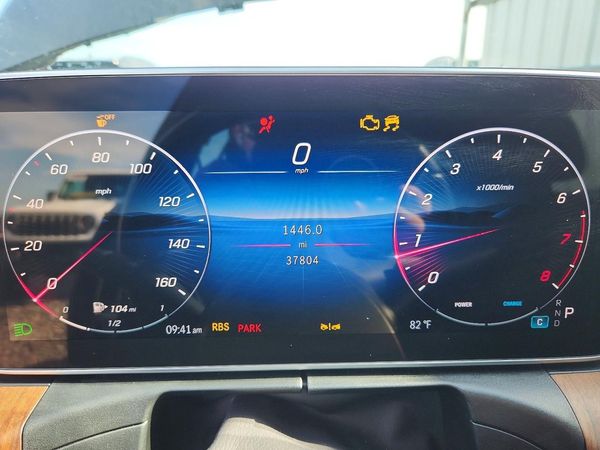 2025 MERCEDES-BENZ C C300