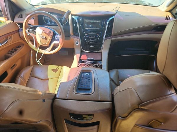 2016 CADILLAC ESCALADE Platinum