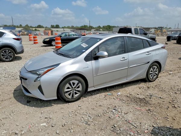 2018 TOYOTA PRIUS