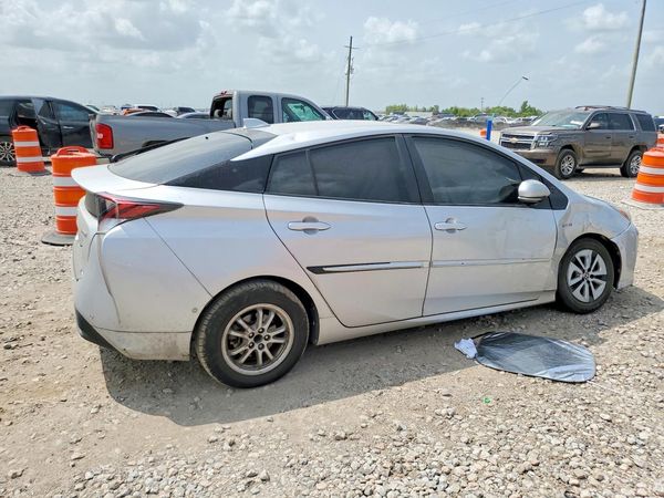 2018 TOYOTA PRIUS