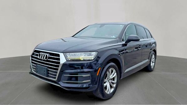 2017 AUDI Q7 quattro Premium Plus