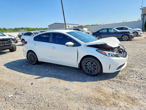 2018 KIA FORTE LX Base