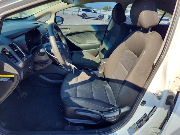 2018 KIA FORTE LX Base