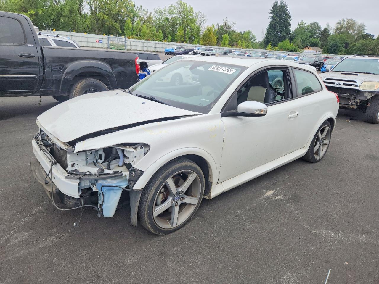 2012 VOLVO C30