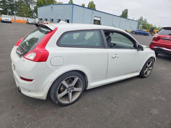 2012 VOLVO C30