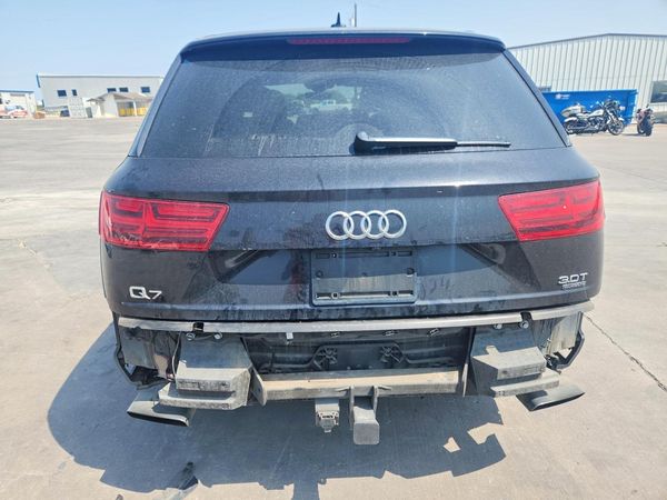 2017 AUDI Q7 quattro Prestige