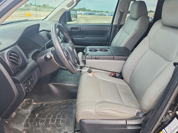 2019 TOYOTA TUNDRA SR5 Grade
