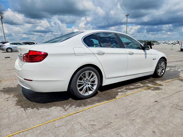 2013 BMW 528