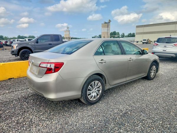 2013 TOYOTA CAMRY
