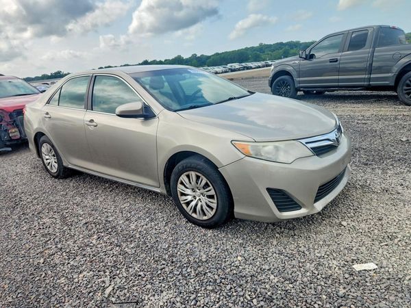 2013 TOYOTA CAMRY