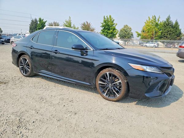 2019 TOYOTA CAMRY XSE — Passenger 3/4