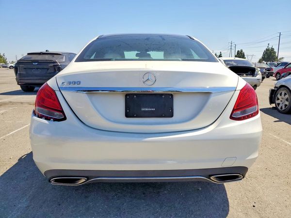 2015 MERCEDES-BENZ C Base