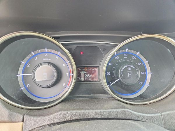 2013 HYUNDAI SONATA GLS/ GLS Popular