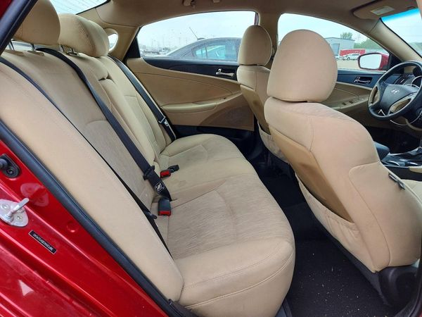 2013 HYUNDAI SONATA GLS/ GLS Popular